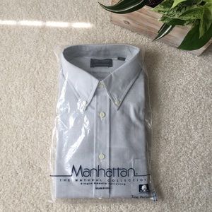 Vintage Manhattan Button Down Dress Shirt Light Blue